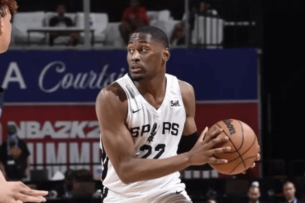 NBA球隊(duì)如何通過(guò)選秀系統(tǒng)發(fā)掘潛力新秀？